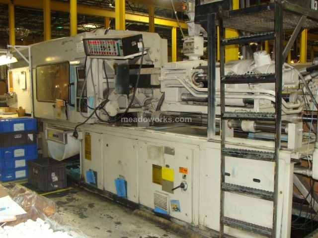 1992 Cincinnati Milacron VT300-21 - 3944-1.JPG