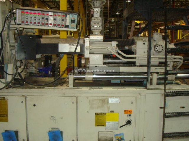1992 Cincinnati Milacron VT300-21 - 3944-3.JPG