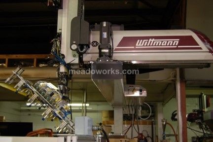 2008 Wittmann W723 3-Axis Robot - 3974-0.jpg