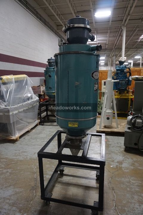 Una-Dyn 150 - Material Hopper - 4090-2.jpg