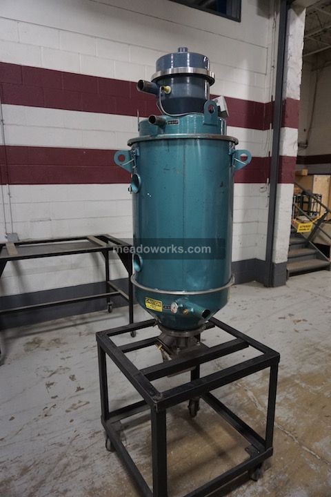 Una-Dyn 150 - Material Hopper - 4092-1.jpg