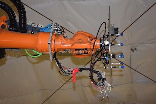 2006 KUKA KR 16 KS - 6 Axis - 4312-1.jpg