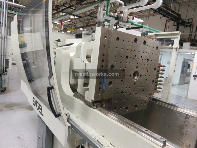 2010 Engel e-Victory 740/240US - 4573-2.jpg