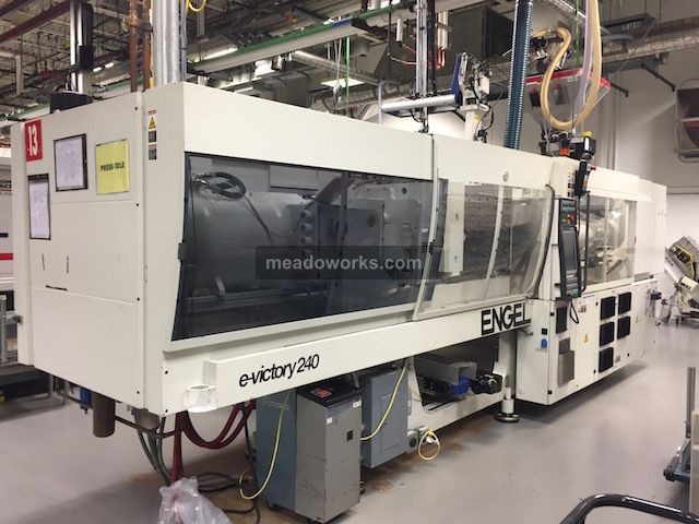 2009 Engel e-Victory 940/240US - 4576-0.jpg