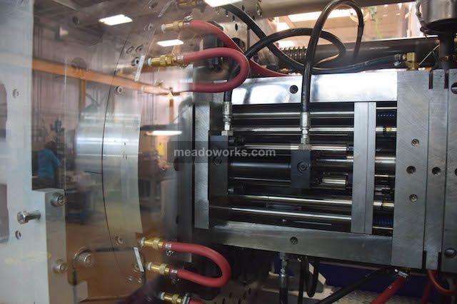 2016 Battenfeld MacroPower 400/750H/350V - 2-Shot - 4831-4.jpg