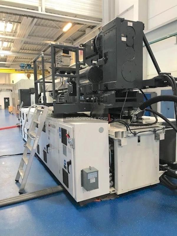 Cincinnati Milacron M-PET 300 - PET Preform Injection Machine - 5100-5.jpg