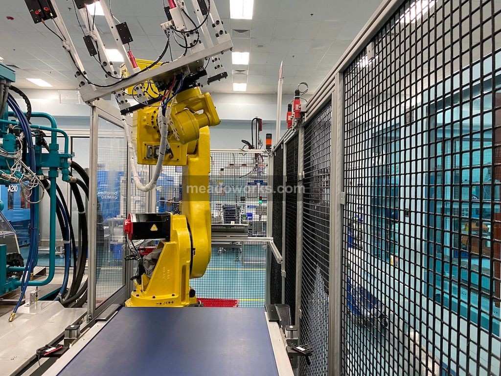 2004 Fanuc M-710iB/45 - 5222-3.jpeg