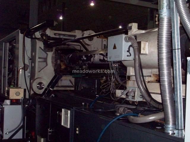 2000 Cincinnati Milacron MM1000 - 590-4.jpg