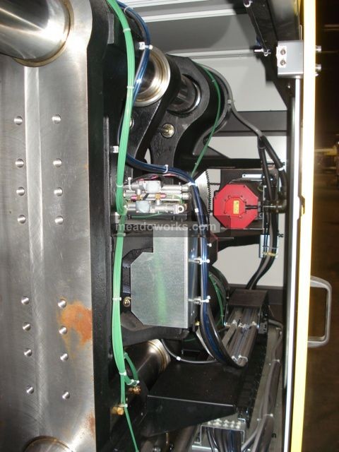 2007 Cincinnati Milacron S-2000i/330B RoboShot - All Electric - 591-2.JPG