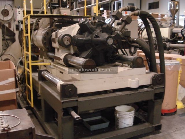 1993 Cincinnati Milacron VL-1500--179 - 592-5.JPG