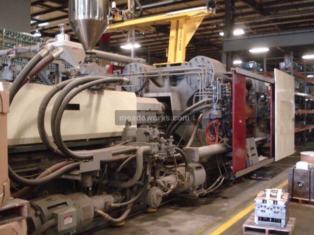 2000 LG GoldStar LGH-1150M Two Platen Design - 635-1.JPG