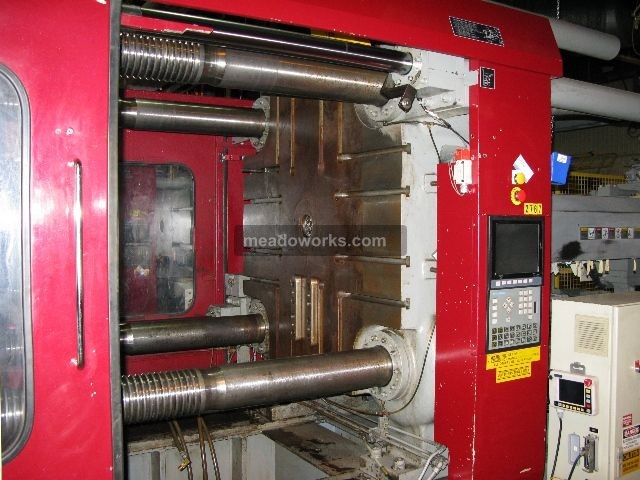 2000 LG GoldStar LGH-610M Two Platen Design - 642-2.JPG