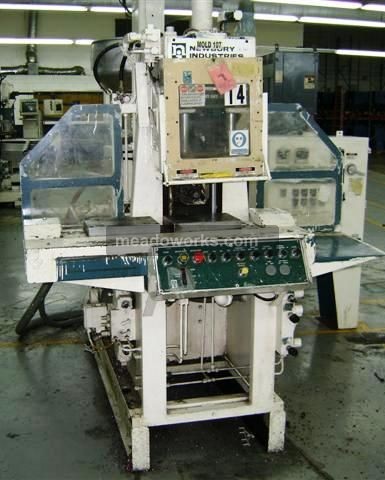 1984 Newbury V4-30-ARS - 657-1.jpg