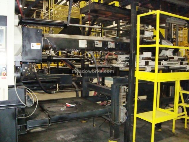 1998 Cincinnati Milacron Magna MH500-76 - 811-5.JPG