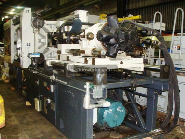 1999 Cincinnati Milacron VT440-54 - 835-1.JPG