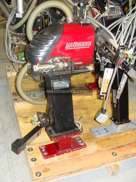 2000 Wittmann W601