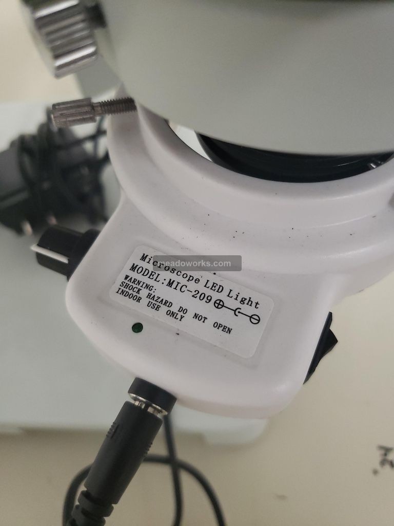 AmScope Trinocular Stereo Zoom Microscope with HC210 HDMI Camera - Image 5