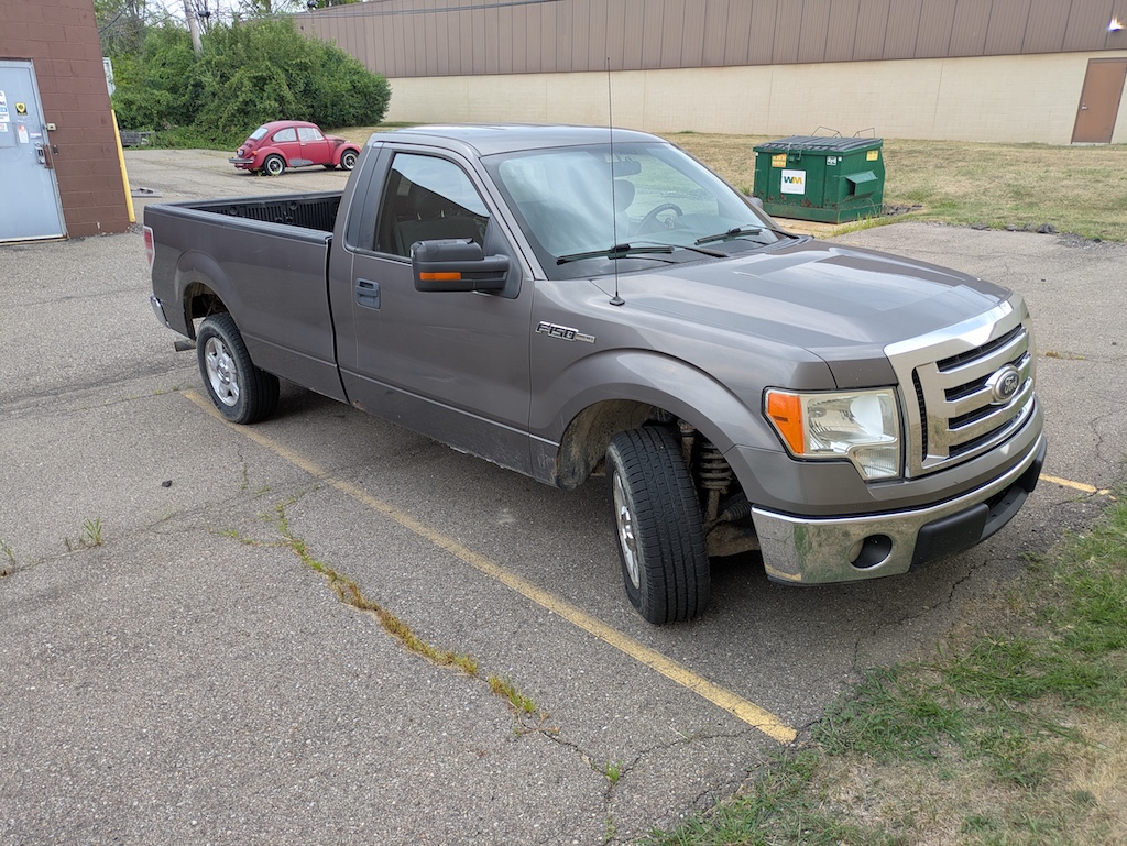 Used Ford F-150 XLT Truck/Cranes