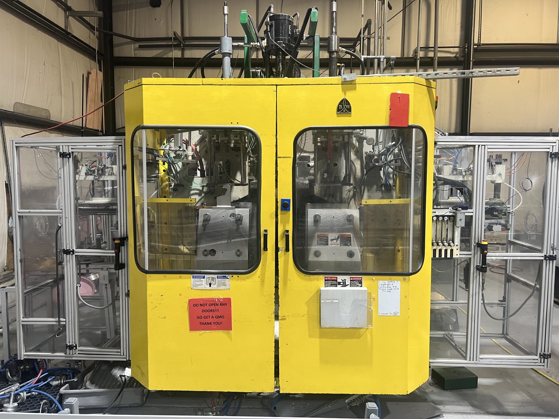 Used 2002 Uniloy BW 3000 DE Blow Molding: Continuous Extrusion