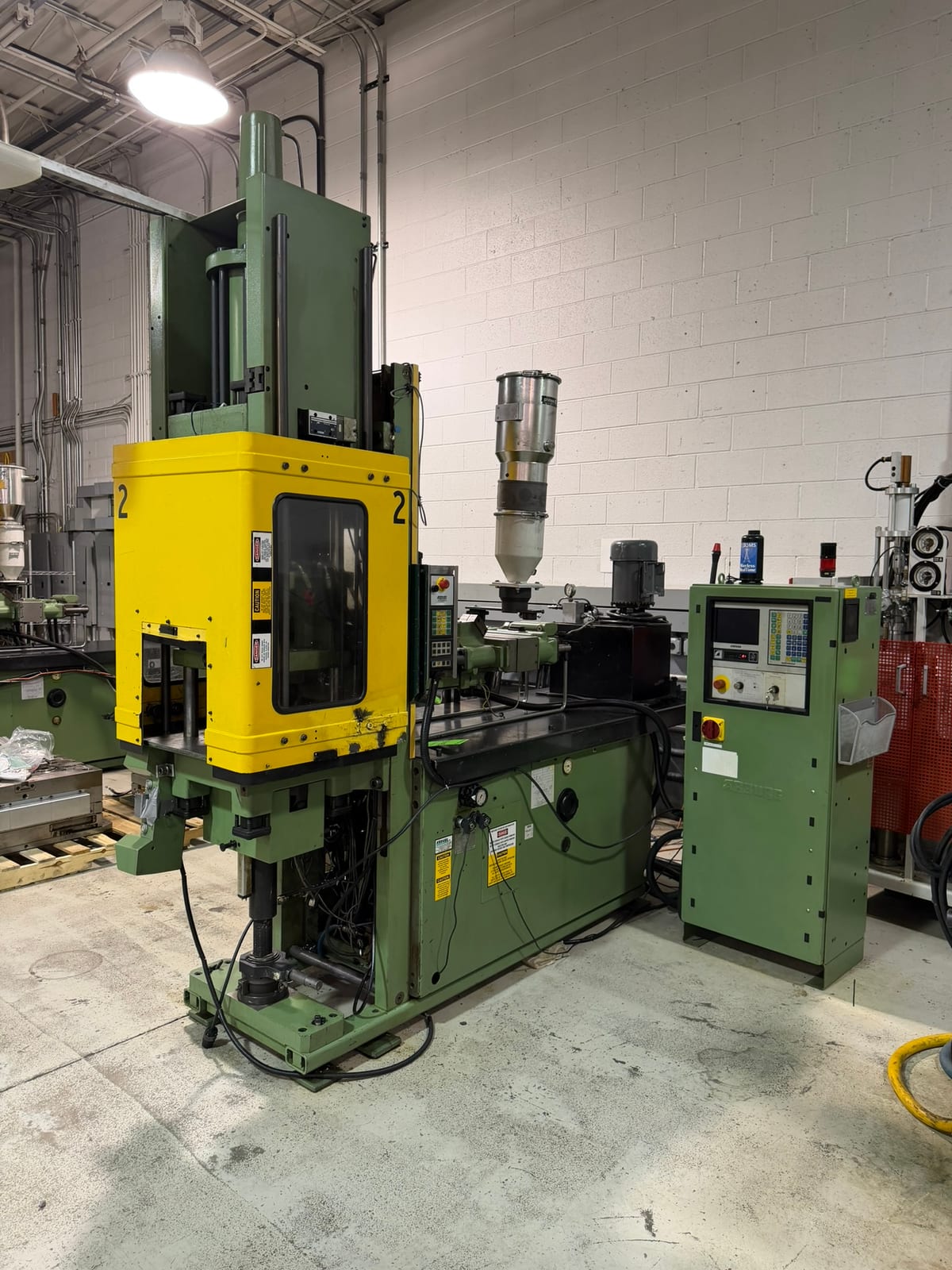 Used 1991 Arburg Allrounder 270 M 500-90 Injection Molding Machines: Vertical