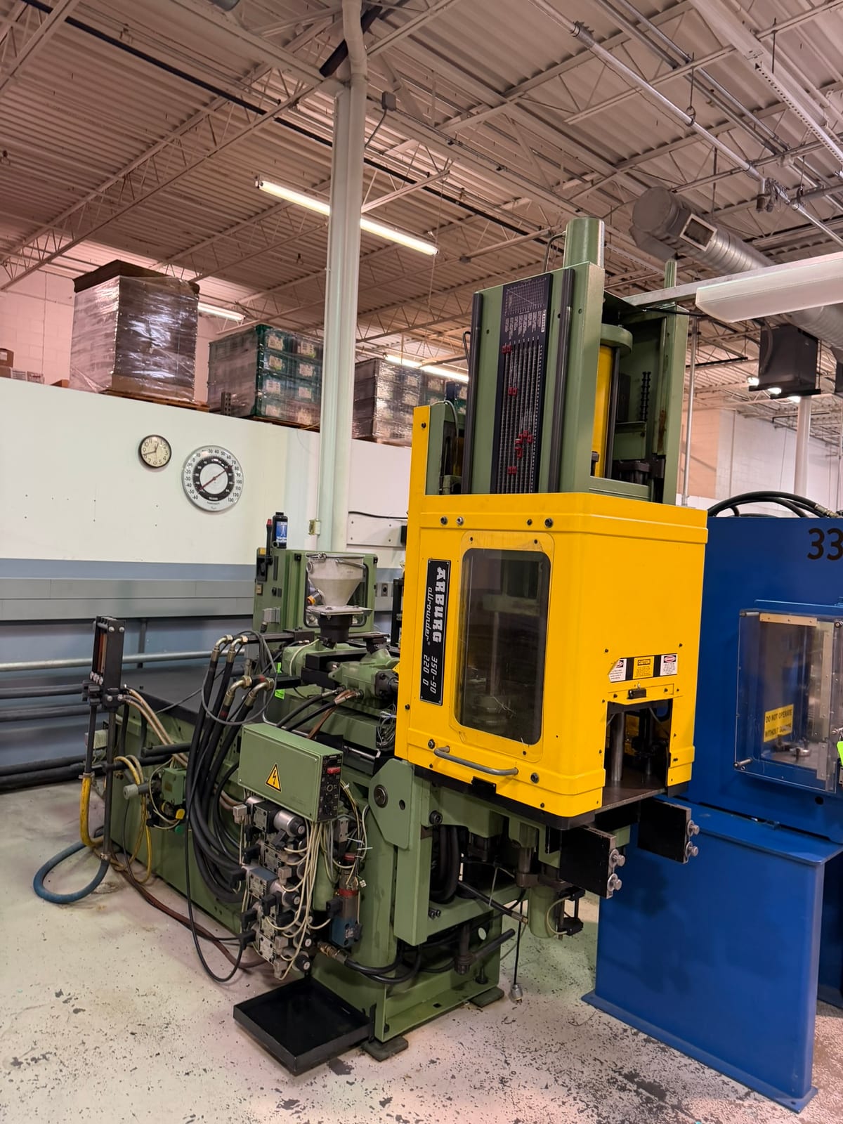 Used 1989 Arburg Allrounder 220-90-350 D Injection Molding Machines: Vertical