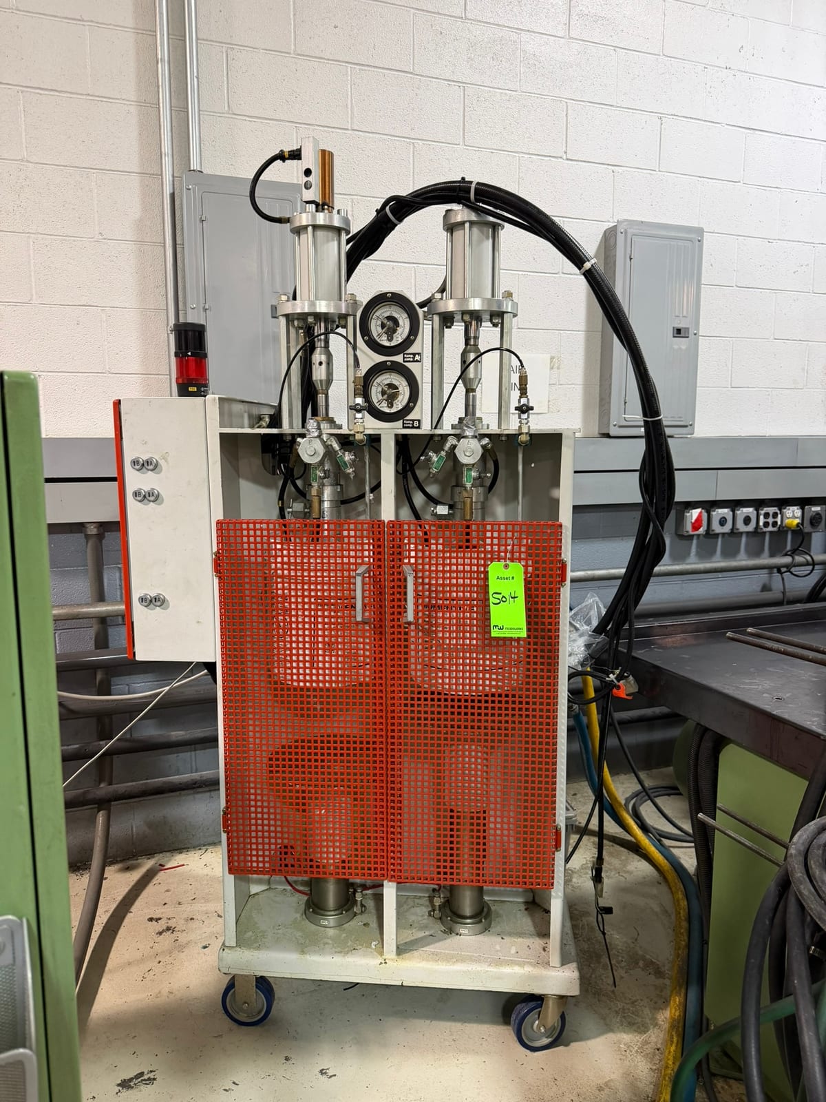 Used 2KM Star 902A Silicone Dispensers