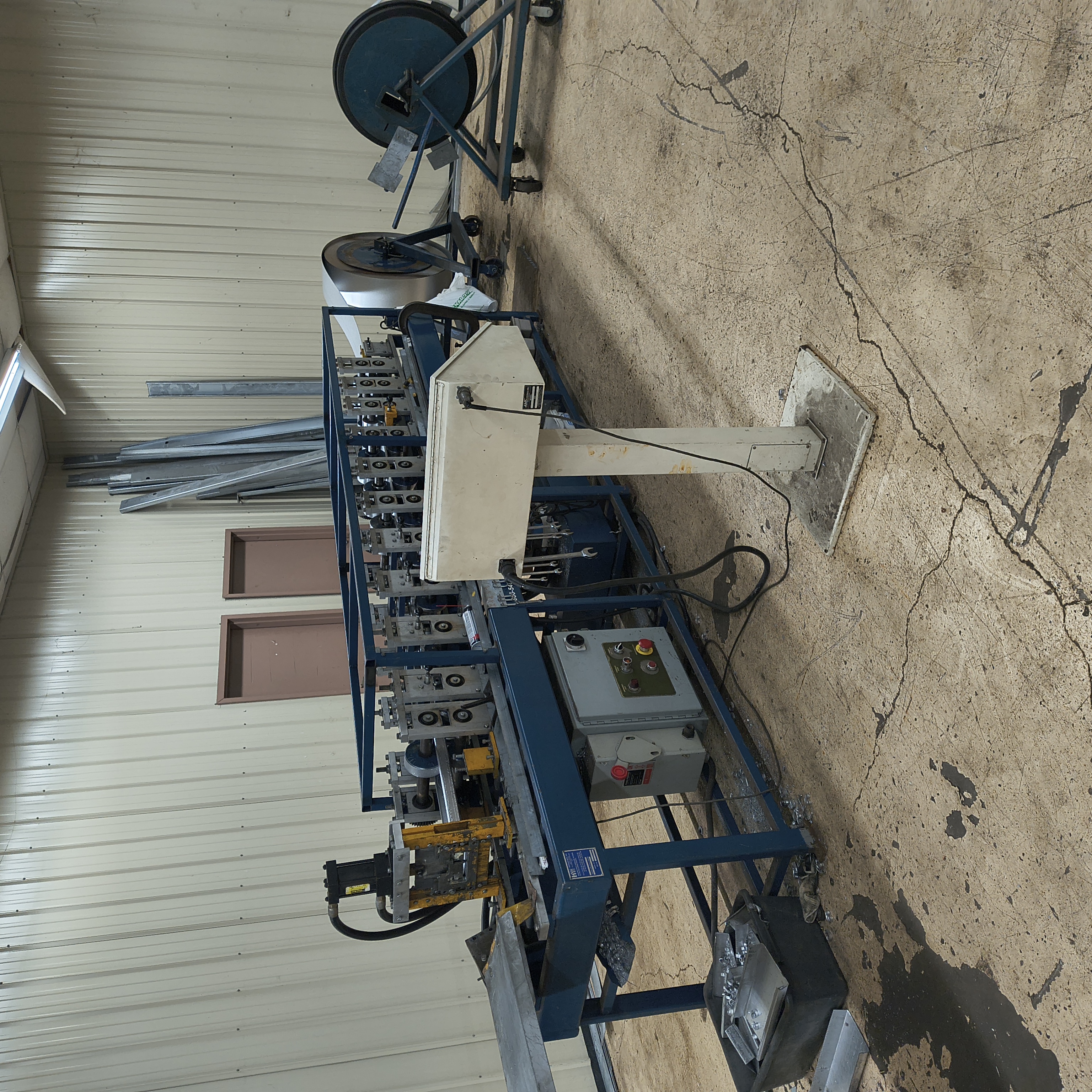 2002 16 gauge stud roll former