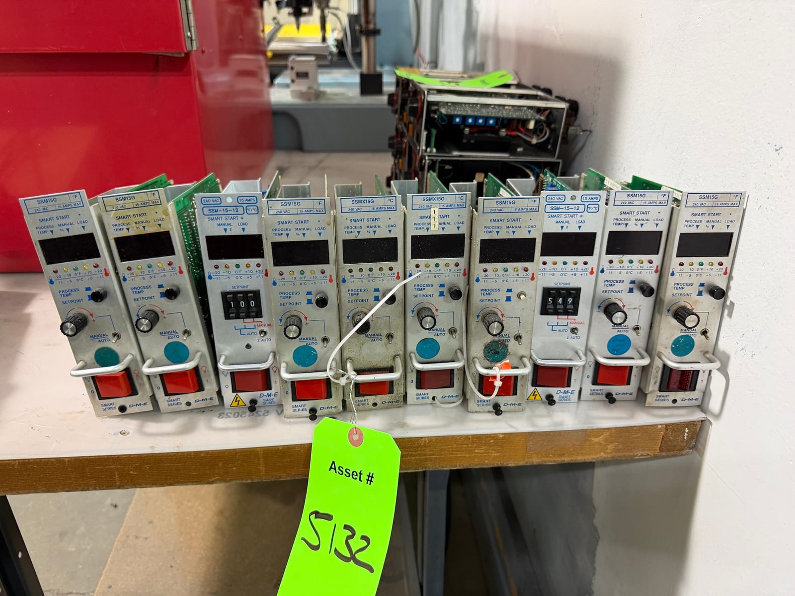 Used DME Hot Runner Controllers