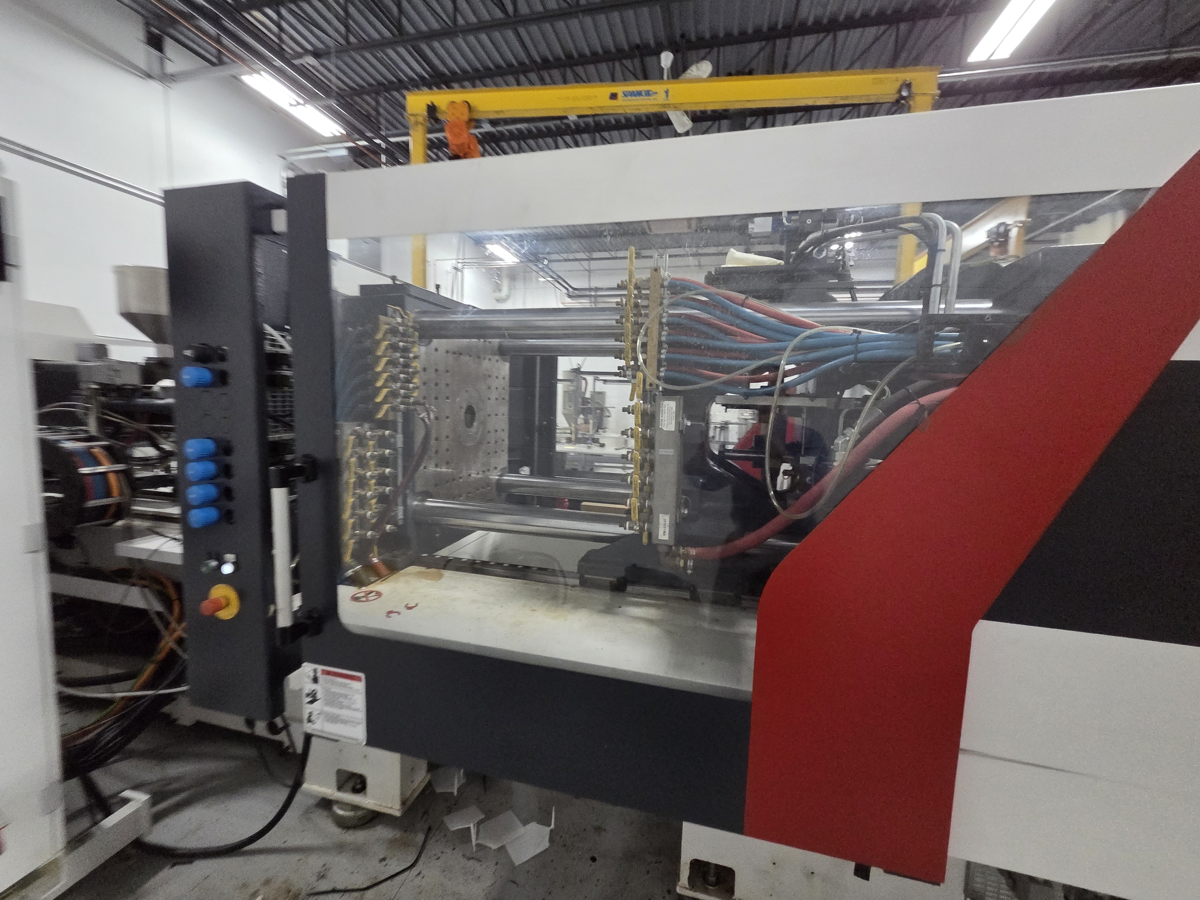 Used 2016 Milacron F220-APH45 horizontal injection molding machine - View 7