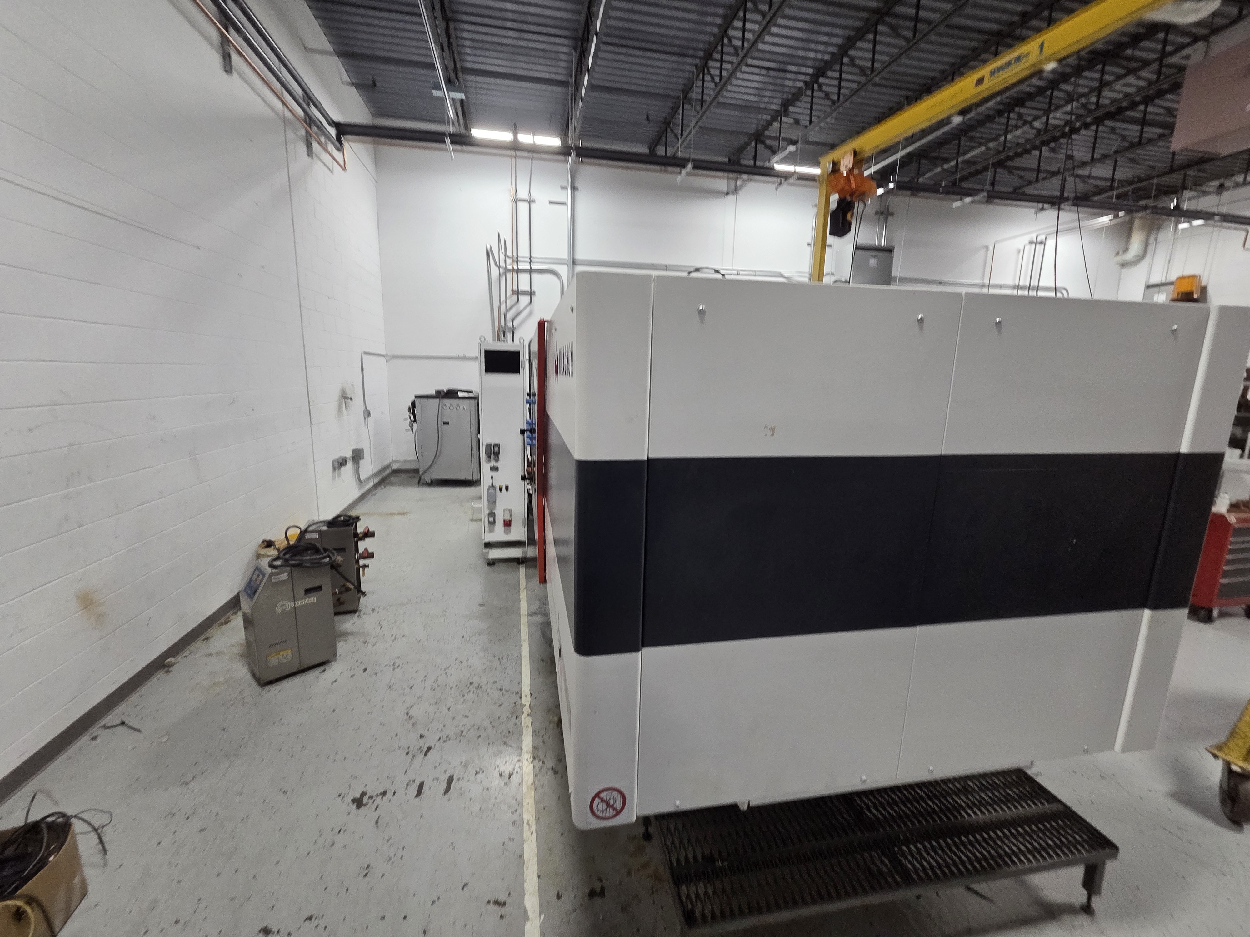 Used 2016 Milacron F220-APH45 horizontal injection molding machine - View 20