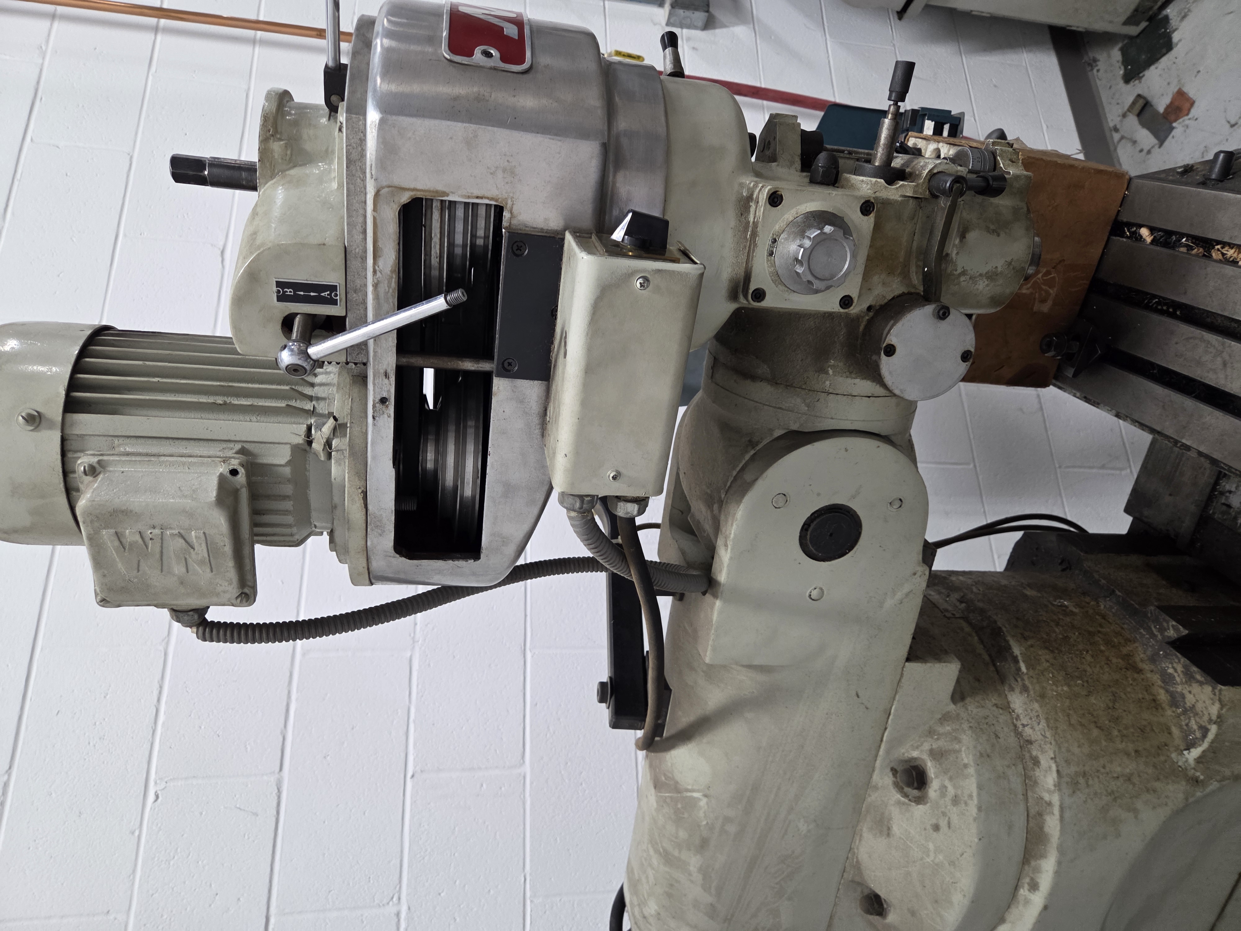 Used 1997 MSC vertical mill - View 6