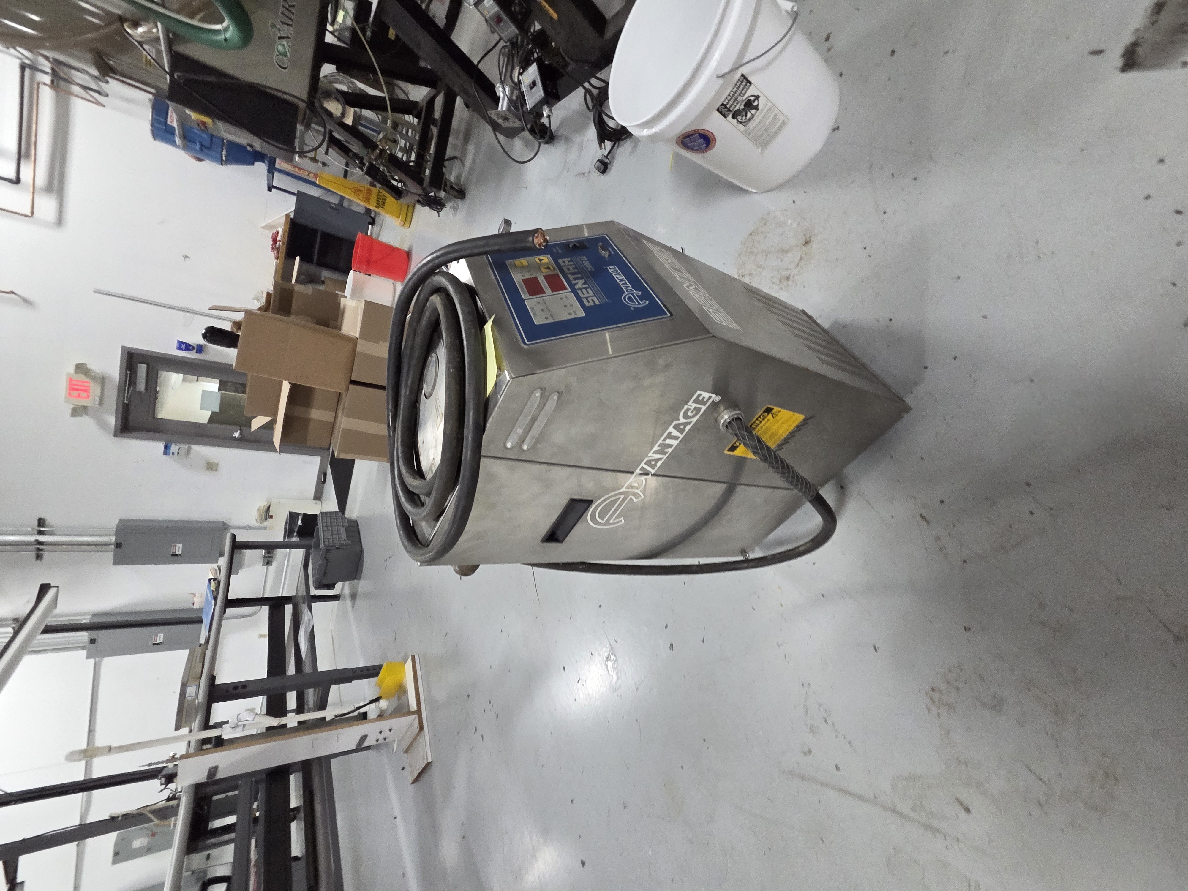 Used 1999 Advantage Engineering SK-1035LE-41C1 water temperature controller - View 2