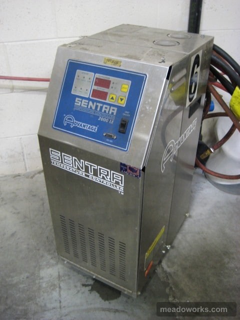 Used 2001 Advantage Engineering SK-1035LE-51017 Water Temperature Controllers