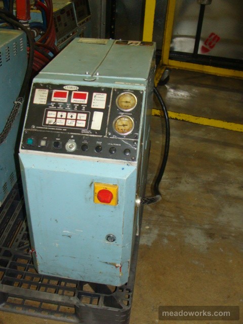 Used Sterlco M2B2010-G water temperature controller - Main View