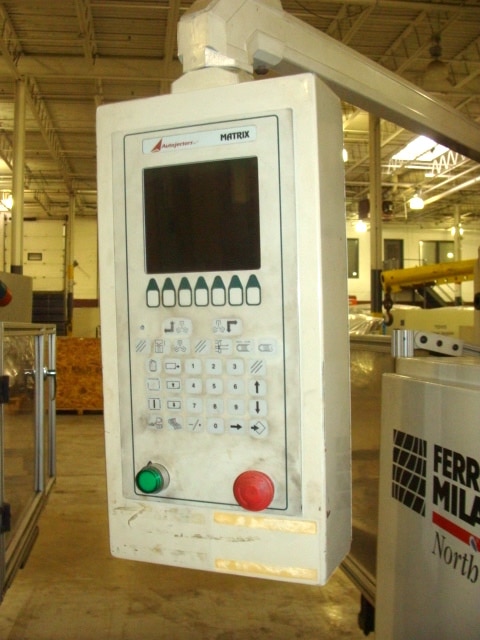 Used 2003 Cincinnati Milacron HC 70 Injection Molding Machines: Vertical - View 4