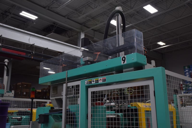 Used 2012 Arburg 570 E 2000-800 Injection Molding Machines: Horizontal - View 5