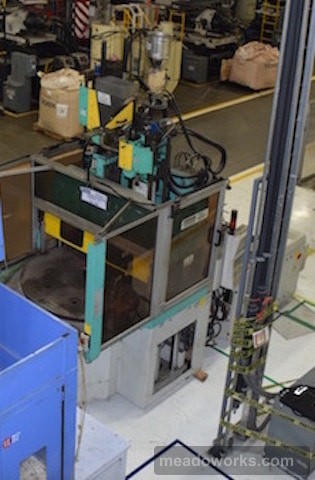 Used 2005 Arburg 1500 T 1600-350/60 Injection Molding Machines: Vertical