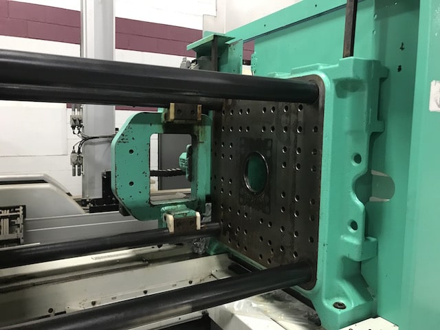 Used 2008 Arburg 370S 700-30/30 Injection Molding Machines: Horizontal - View 4