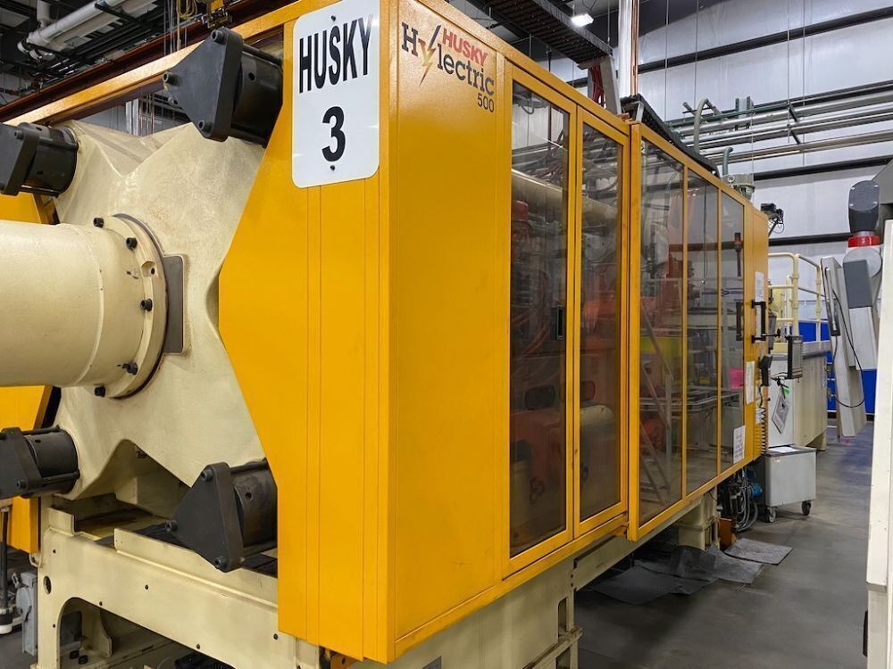 Used 2004 Husky HL500 Injection Molding Machines: Horizontal - View 2