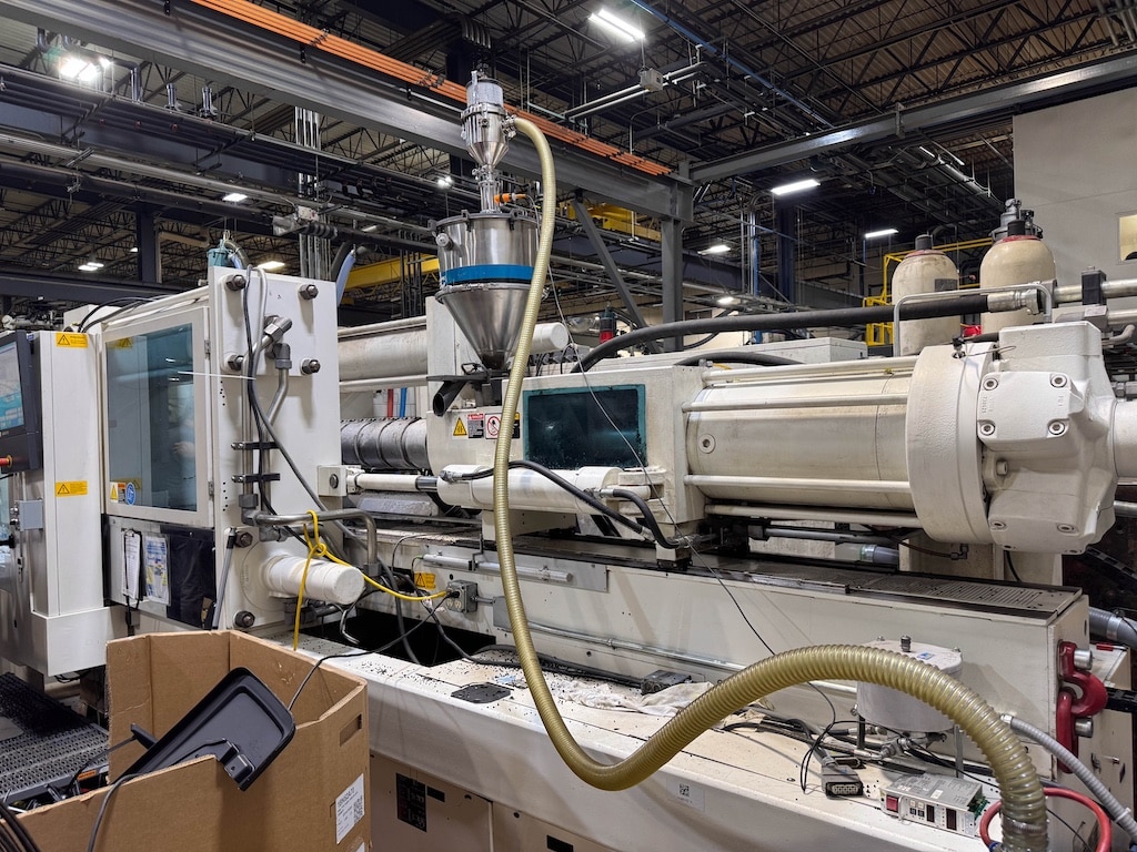 Used 2010 Krauss Maffei KM 500-4300 CX Injection Molding Machines: Horizontal - View 3