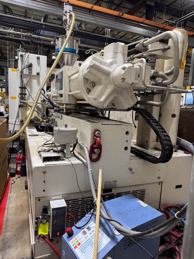 Used 2010 Krauss Maffei KM 500-4300 CX Injection Molding Machines: Horizontal - View 6
