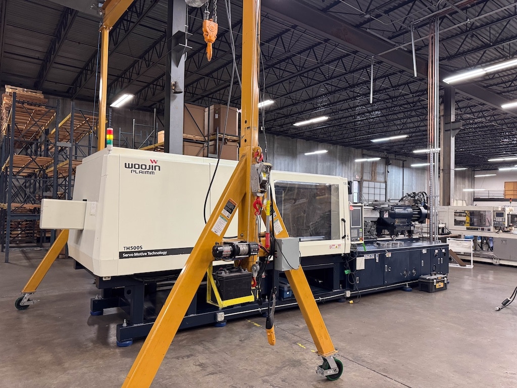 Used 2017 Woojin TH500S Injection Molding Machines: Horizontal - View 3