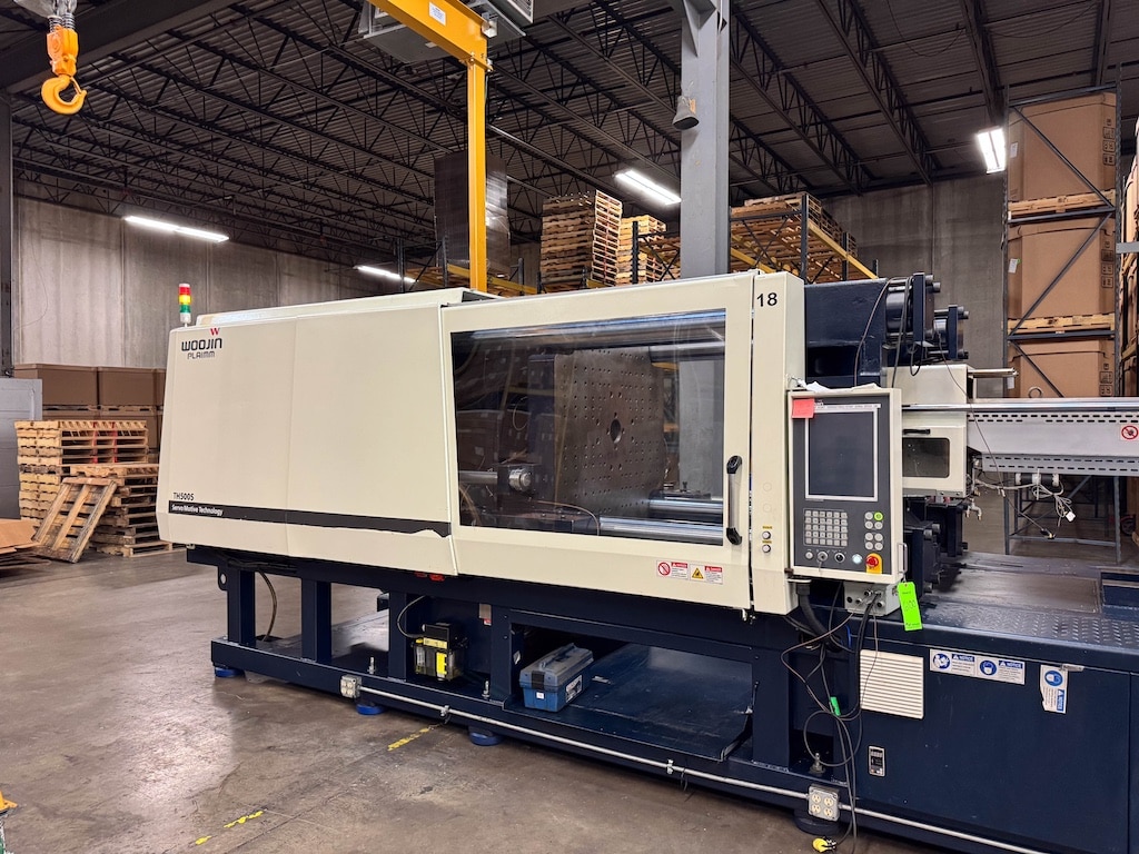 Used 2017 Woojin TH500S Injection Molding Machines: Horizontal - View 4