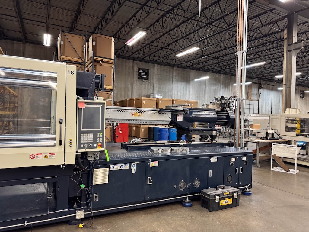 Used 2017 Woojin TH500S Injection Molding Machines: Horizontal - View 5