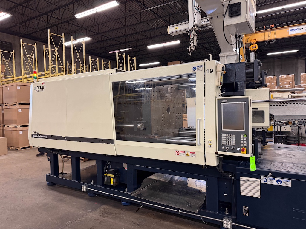 Used 2019 Woojin TH500S Injection Molding Machines: Horizontal - View 4