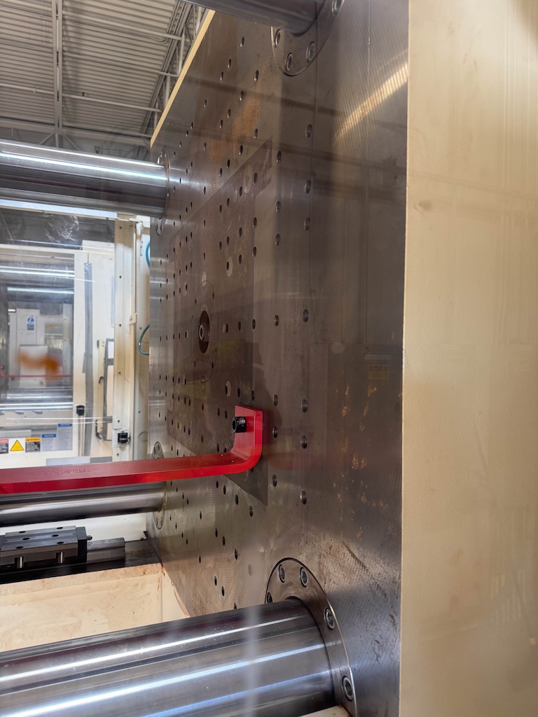 Used 2015 Krauss Maffei KM 420-2000 CX Injection Molding Machines: Horizontal - View 14