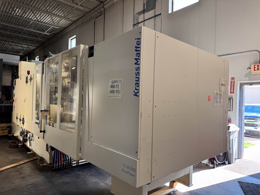 Used 2015 Krauss Maffei KM 420-2000 CX Injection Molding Machines: Horizontal - View 16
