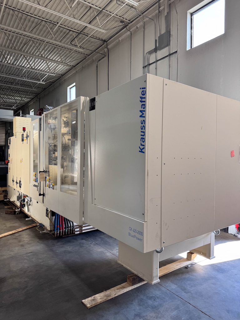 Used 2015 Krauss Maffei KM 420-2000 CX Injection Molding Machines: Horizontal - View 17