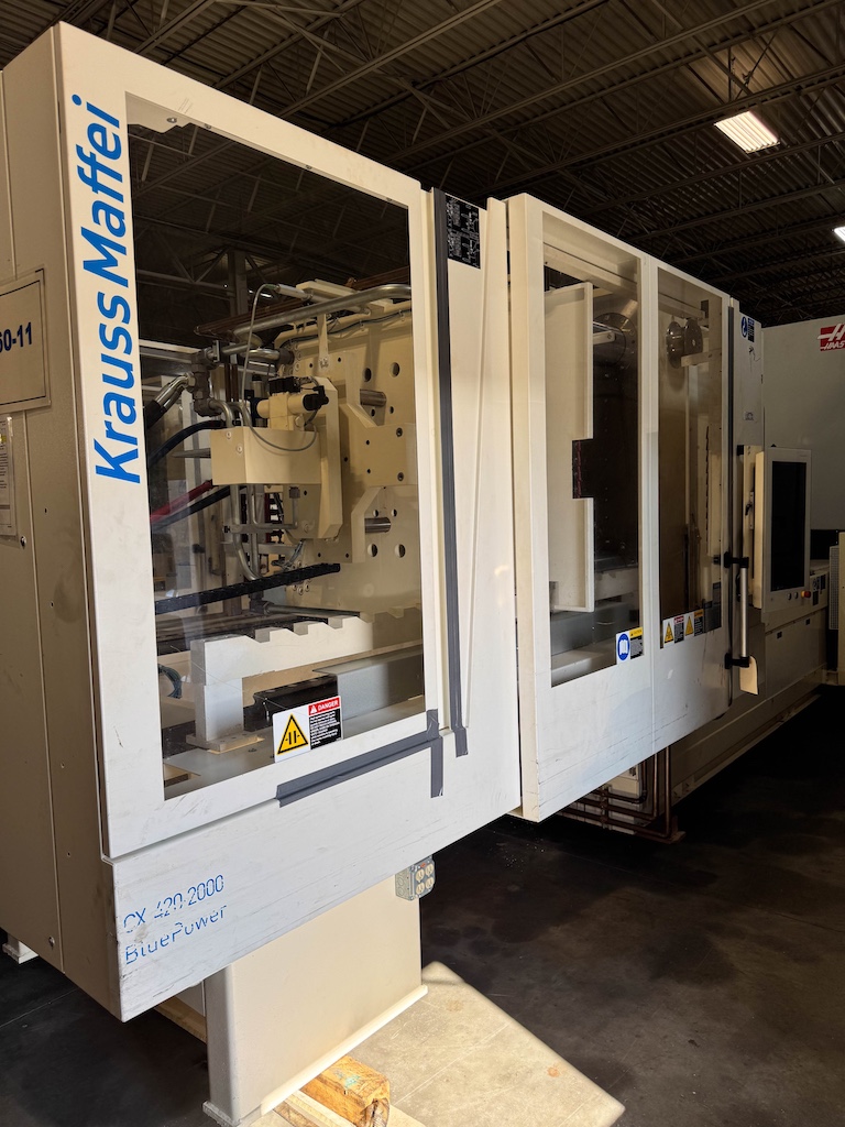 Used 2015 Krauss Maffei KM 420-2000 CX Injection Molding Machines: Horizontal - View 24