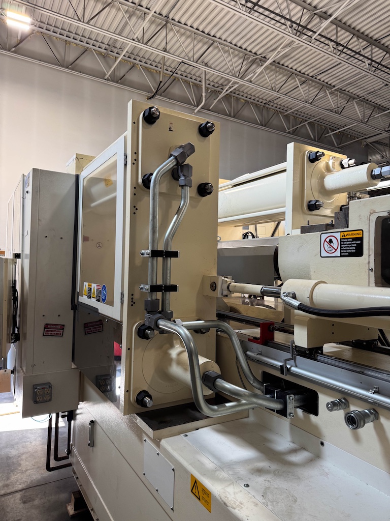 Used 2015 Krauss Maffei KM 420-2000 CX Injection Molding Machines: Horizontal - View 25